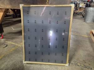 lot 1410 image: 22x28 Gold Picture Frame