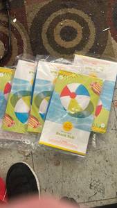 lot 44086 image: Set of 5 Inflatable Beach Balls - 14 Inch Diameter - Retail $15