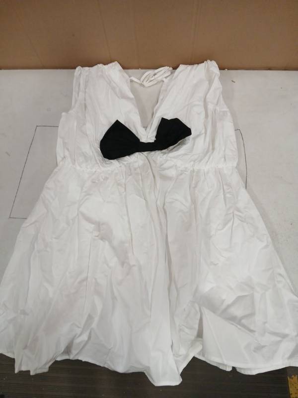 lot 31114 image: White Maxi Dress with Black Bow Detail XL - Retail $25