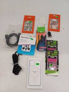 lot 14563 image: Miscellaneous Lot Of Items