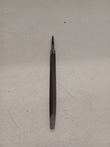 lot 14574 image: Nicholson File Company Triangle File, 6 Pack