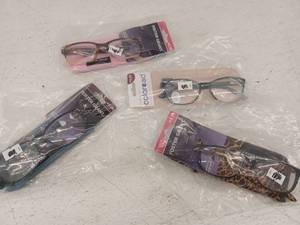 lot 14928 image: Foster Grant Reading Glasses Collection