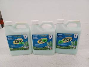 lot 14951 image: Camco TST RV Toilet Treatment Chemical 32oz Bottles