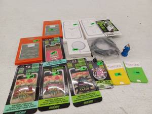 lot 14956 image: Mixed Smartphone Accessories Bundle