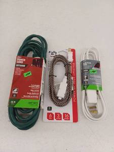 lot 14975 image: Miscellaneous Extension Cord Lot