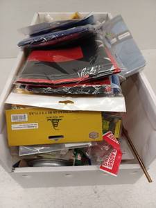 lot 14999 image: Miscellaneous Lot Of Items
