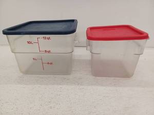 lot 15074 image: 2 Commercial Food Storage Container Set with Measurement Markings 16 Quart And 6 Quart