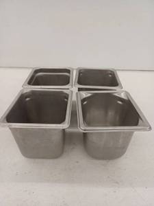 lot 15087 image: Lot Of 4 Buffet Bins, Approximately 6.25 W x 7 D x 6 H