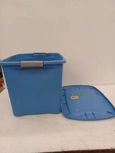 lot 15127 image: Blue Plastic Storage Container