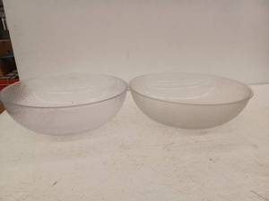 lot 15133 image: Clear Glass Mixing Bowl Approximately(19) H(5) L(18)H(5) (2Pack)