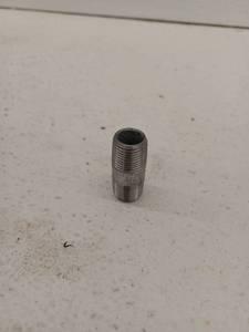 lot 15136 image: 38 x 1 12 Inch Galvanized Steel Pipe Nipple