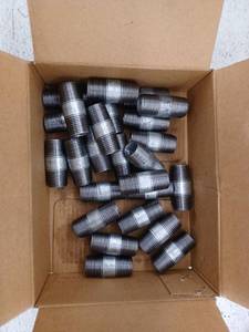 lot 15160 image: 25 Pack Of 38 x 1-12 galvanized steel pipe nipples 16 Boxes
