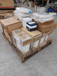 lot 15230 image: Miscellaneous Pallet Of Toilet Parts, Tanks, Seats, And Rings