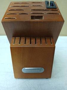 lot 61970 image: Farberware Wooden Knife Block with Sharpening Steel - Retail $15