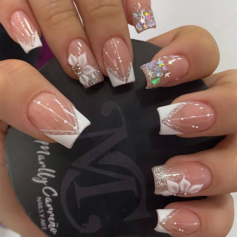 lot 28823 image: DZPGUONIZ 24pcs Short Square Press on Nails French Tip Fake Nails White Flower with Star Design Glitter False Nails Luxury Nail Charms Crafts White Stripes Glue on Nails for Women Manicure Tips - Retail $7