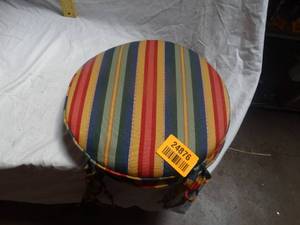 lot 24876 image: Outdoor Patio Cushion