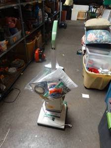 lot 24880 image: Hoover Concept One Vacuum Cleaner w Hoover Repair Items