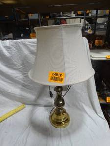 lot 24912 image: BrassGold Table Lamp