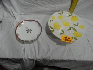 lot 24914 image: 2 Display Plates