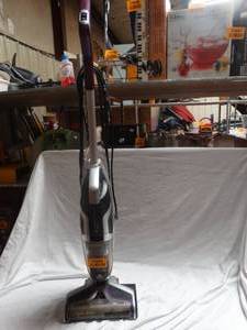 lot 24992 image: Bissel Cross Wave Pet Vacuum