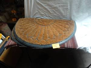 lot 24993 image: 2 sets of Outside Floor Matts (Red and Brown)