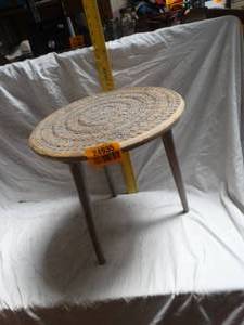 lot 24935 image: Round Wooden Coffee Table
