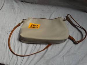 lot 24948 image: Womans Cream Valentina Cross Body Purse.