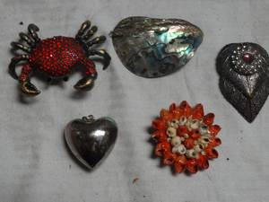 lot 24974 image: Heidi Daus signed red Rhinestone crab brooch, Handcrafted artisan shell brooch, Polished, Iridescent abalone shell, Sterling silver 925 puffy heart pendant