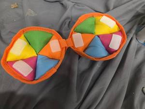 lot 956 image: Hide n Seek Dog Treat Interactive Toy - Retail $0