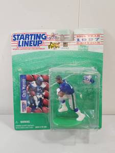 lot 119 image: 1997 Starting Lineup Chris Warren Seattle Seahawks Action Figure