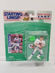 lot 120 image: 1997 Starting Lineup Drew Bledsoe New England Patriots Action Figure
