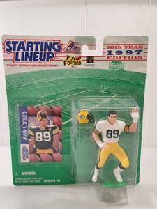 lot 121 image: 1997 Starting Lineup Mark Chmura Green Bay Packers Action Figure