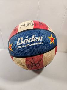 lot 134 image: Signed Harlem Globetrotters Baden Basketball