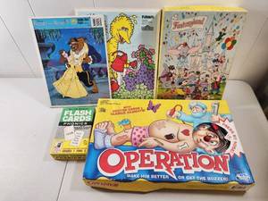 lot 157 image: Classic Games and Puzzles Bundle