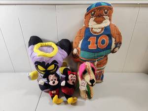lot 167 image: Mixed Character Plush Toy Collection Bundle