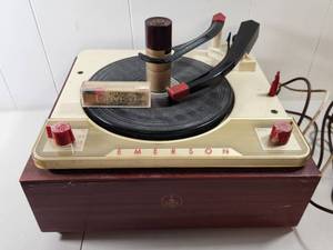 lot 204 image: Emerson Turntable with Astatic Sound Cartridge and Cables