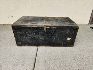 lot 226 image: 1943 Timber & Construction Co. Wooden Tool Chest
