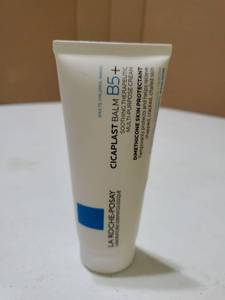 lot 63068 image: La Roche-Posay Cicaplast Balm B5 Soothing Therapeutic Multi-Purpose Cream - Retail $12