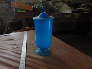 lot 3181 image: Large Blue Vase - Urn