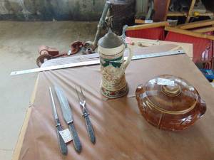 lot 3186 image: Stein - Bean Pot - Serving Set