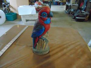 lot 3206 image: 12 Bird Parrot Statue - Concrete we believe