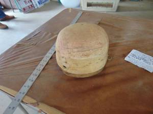 lot 3220 image: Wooden Hat Form