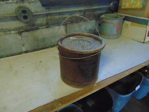 lot 3241 image: Galvanized Minnow Bucket