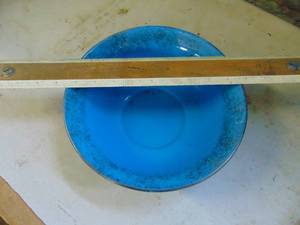 lot 3242 image: Blue Serving Bowl