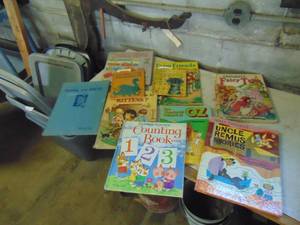 lot 3245 image: Selection of Childrens Books