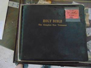lot 3281 image: Holy Bible - New Testament - on 45 Records