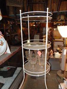 lot 3296 image: Round 8 Plant Stand