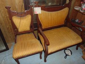 lot 3310 image: Victorian Chair and Setee 