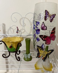 lot 5 image: Decorative Butterfly Vase, Bud Vase & Floral Candle Holder