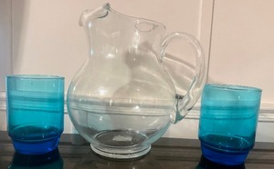 lot 42 image: Vintage Clear Glass Ball Pitcher & Teal Blue Stackable Tumblers 3-Pc Lot